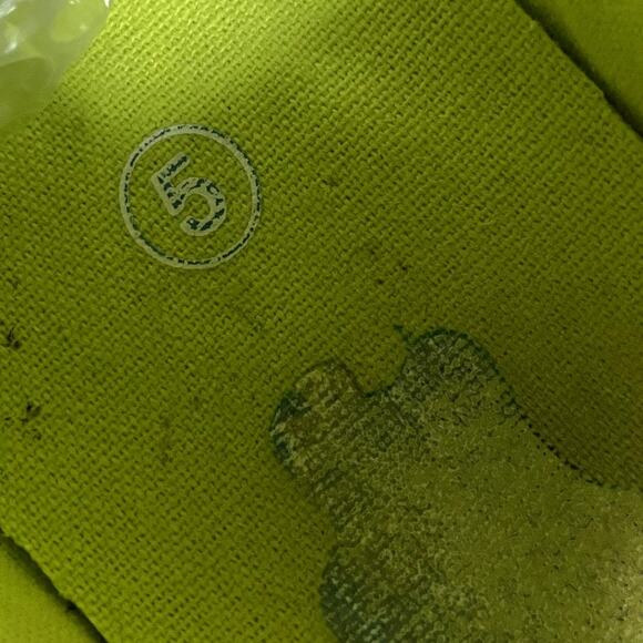 GroundUP Spongebob Squarepants Mismatched Canvas Sneakers Patrick Star Sz 5 - Picture 11 of 11